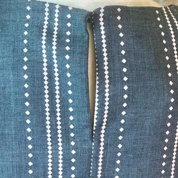 ✴️LAST ONE✴️ SLEEVELESS TOP WITH FRONT TWIST - Picture 4 of 6